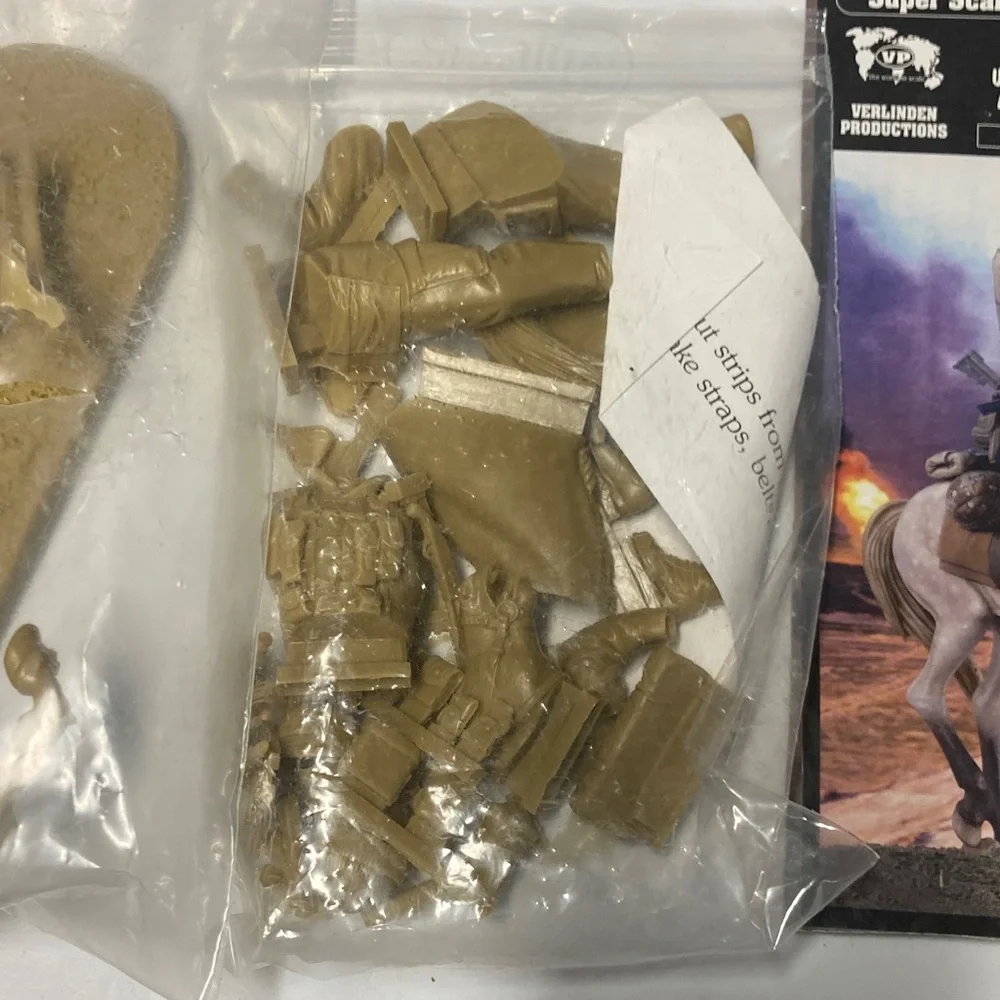 Verlinden 120mm Super Scale, kit no 1854, US Special Forces Afganistan 2001, new